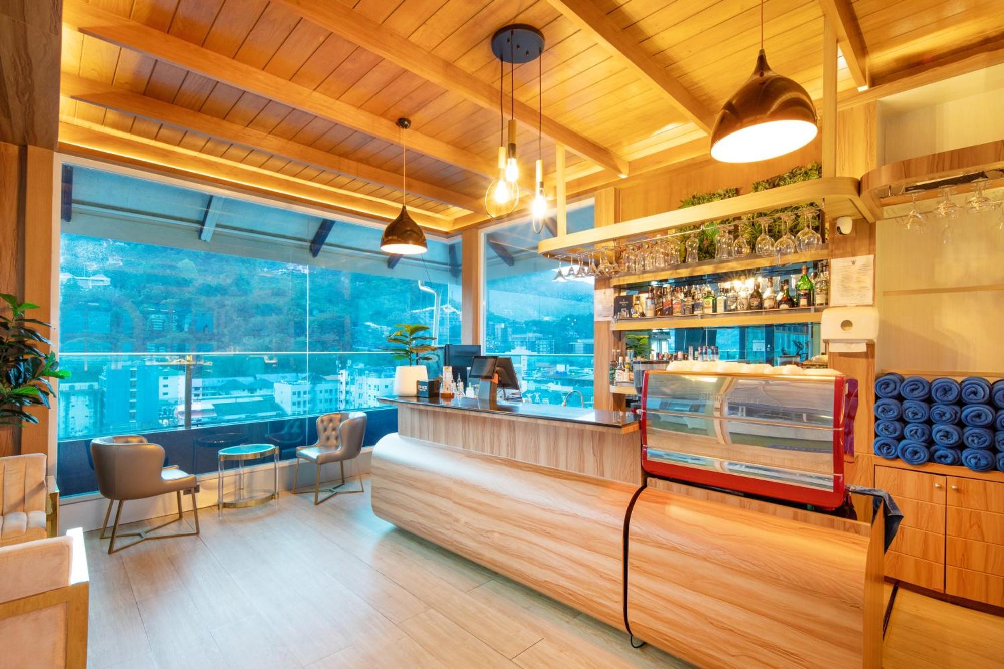 Sira Grande And - Sha Extra Hotel Patong